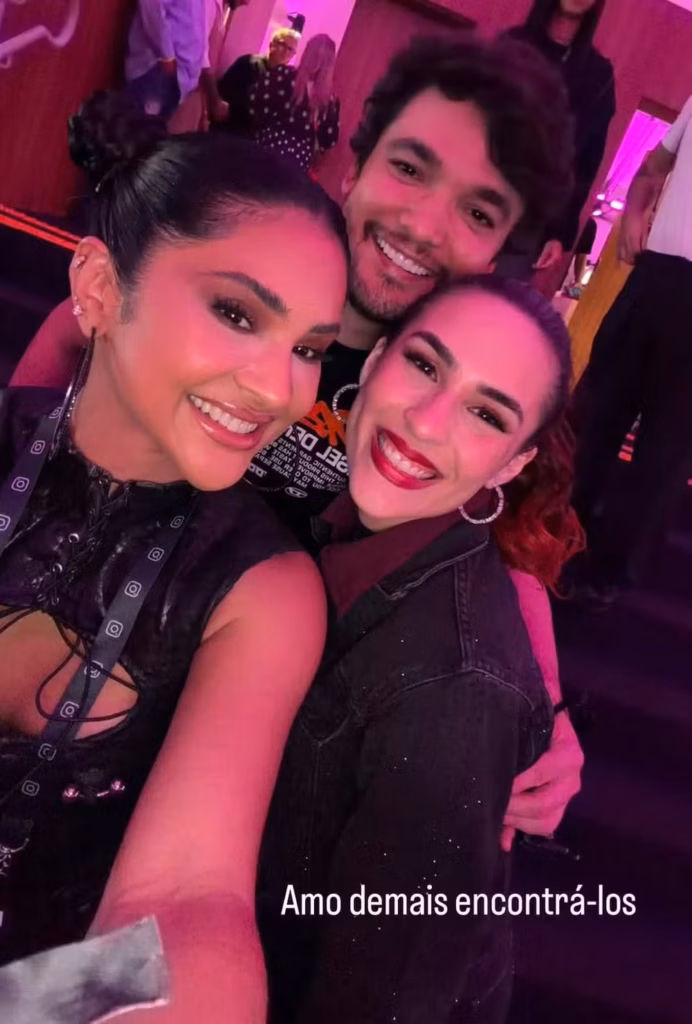 Lívian Aragão e Aurélio Vilar evitaram posar juntos, mas acabaram aparecendo em uma selfie com Mileide Mihaile - Reprodução Instagram