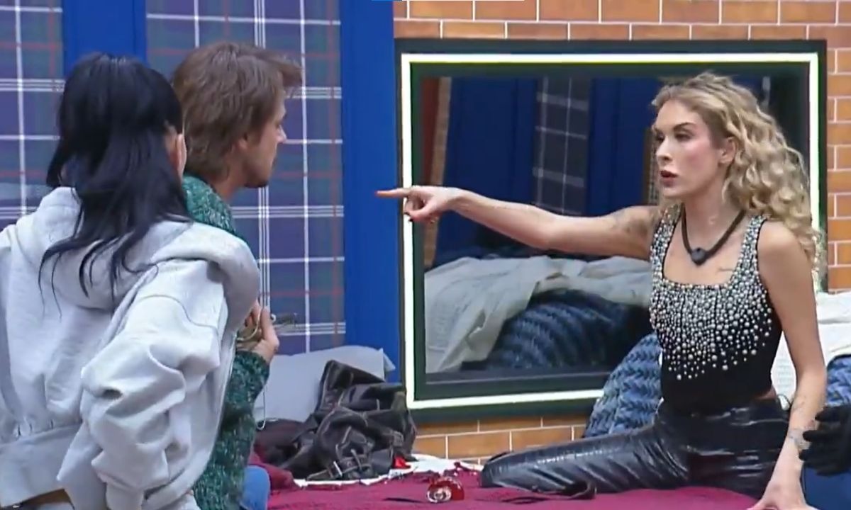 Stephanie Gomes defendeu que os participantes fizessem revezamento nos quartos