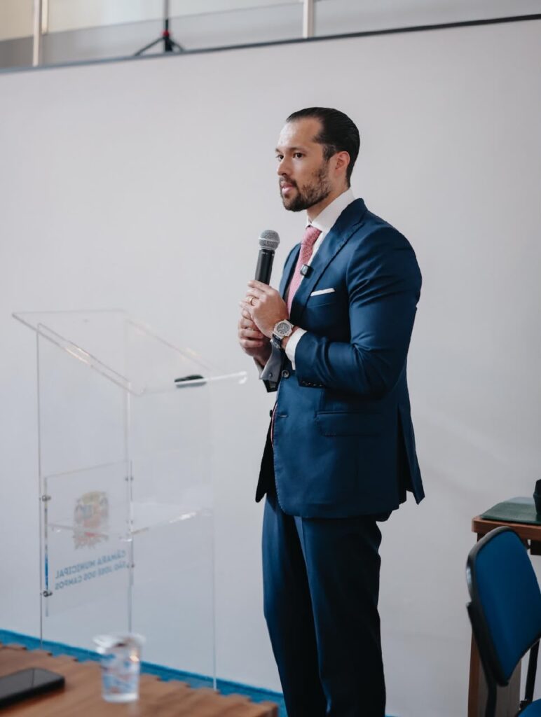 Contratos, autorizações e os limites de utilização de obras protegidas entram no centro do debate após decisão envolvendo Miguel Falabella. Mathaus Agacci explica os pontos de atenção.