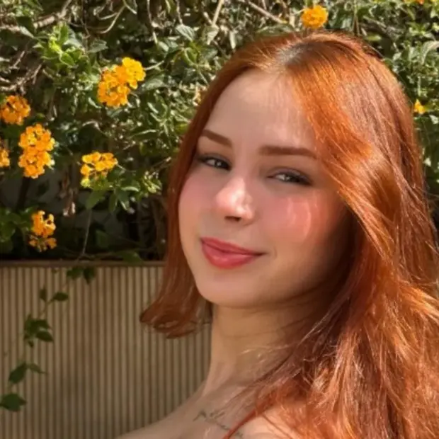 Duda Alves morreu aos 22 anos e, sem uma causa divulgada pela família, teorias começaram a ocupar as redes. Mas nem toda pergunta pública precisa de resposta.