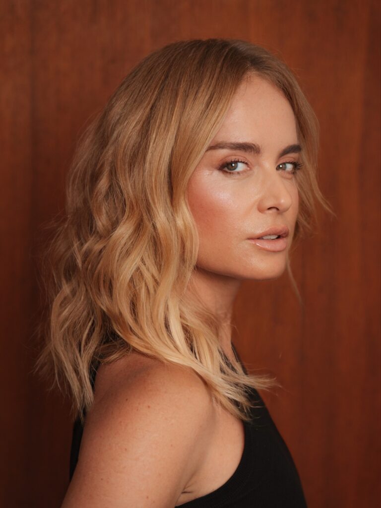 Menos comprimento, mais volume! O novo cabelo de Angélica, assinado por Celso Kamura, colocou o long bob novamente no radar.