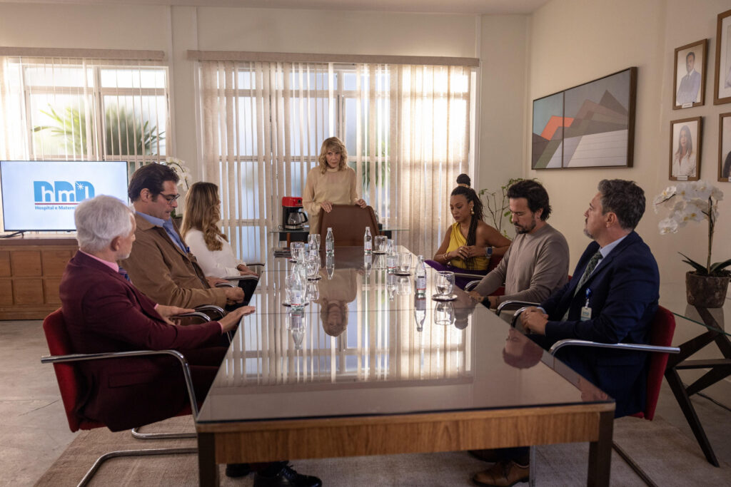 Guerra declarada! Pérola entrega o comando do Hospital & Maternidade Luz a Bela, frustrando os planos de Vanessa - Globo
