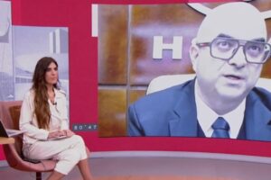 Andréia Sadi durante participação na GloboNews