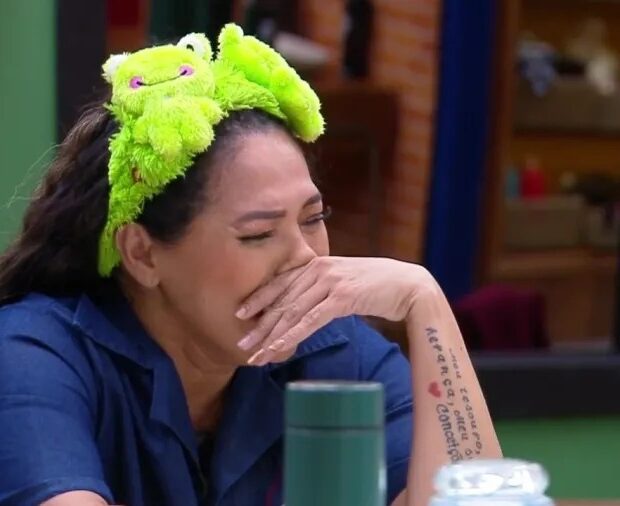 Darlin Ferrattry se revoltou após ser vetada por Giovanna Gold da Prova do Fazendeiro