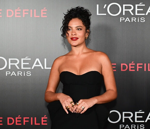 DE CUIABÁ PARA PARIS! Bella Campos integra o time global da L'Oréal e representa o Brasil no Le Défilé 2026