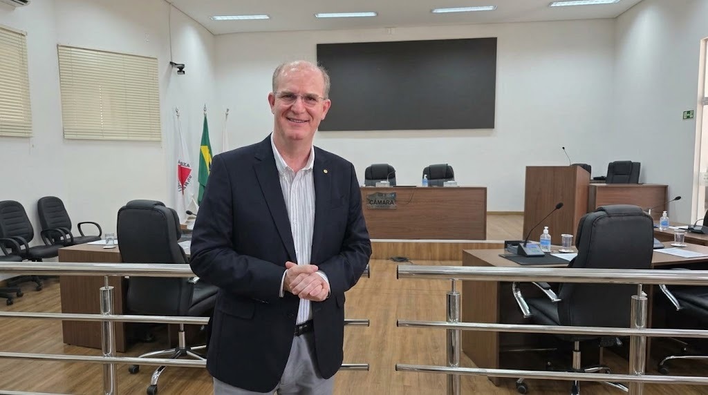 Ivan Capdeville Junior explica como a oratória estratégica e a organização do pensamento transformam a liderança e o poder de influência B2B.