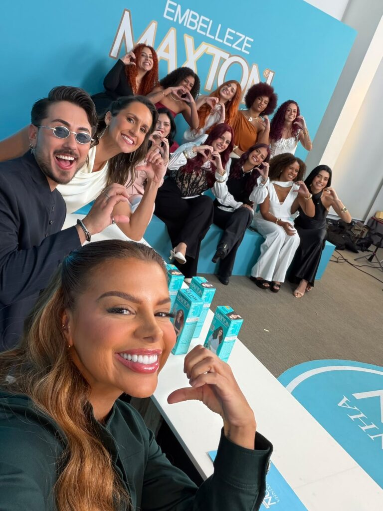Evelyn Regly comanda o reality #VCNaCaixinhaMaxton da Embelleze, revelando a estratégia corporativa para transformar influenciadoras em vendas reais.
