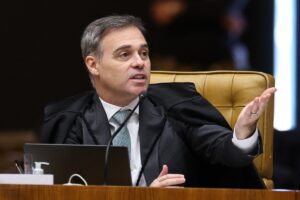 André mendonça