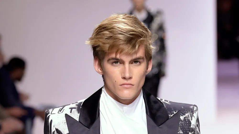 Meses antes de morrer aos 27 anos, Presley Gerber falou sobre sua luta contra a dependência química e escreveu: “Rezando para que seja a última vez que eu precise voltar”.