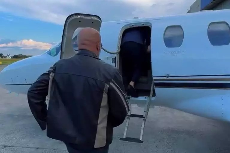 Rick, da dupla Rick & Renner, um dos ocupantes do helicóptero desaparecido