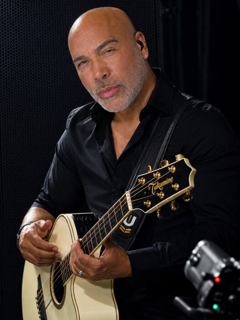 De Chitãozinho & Xororó a João Paulo & Daniel e Gino & Geno, muita gente cantou músicas que tinham Rick por trás. Aos 59 anos, o sertanejo deixa um legado que atravessa gerações.