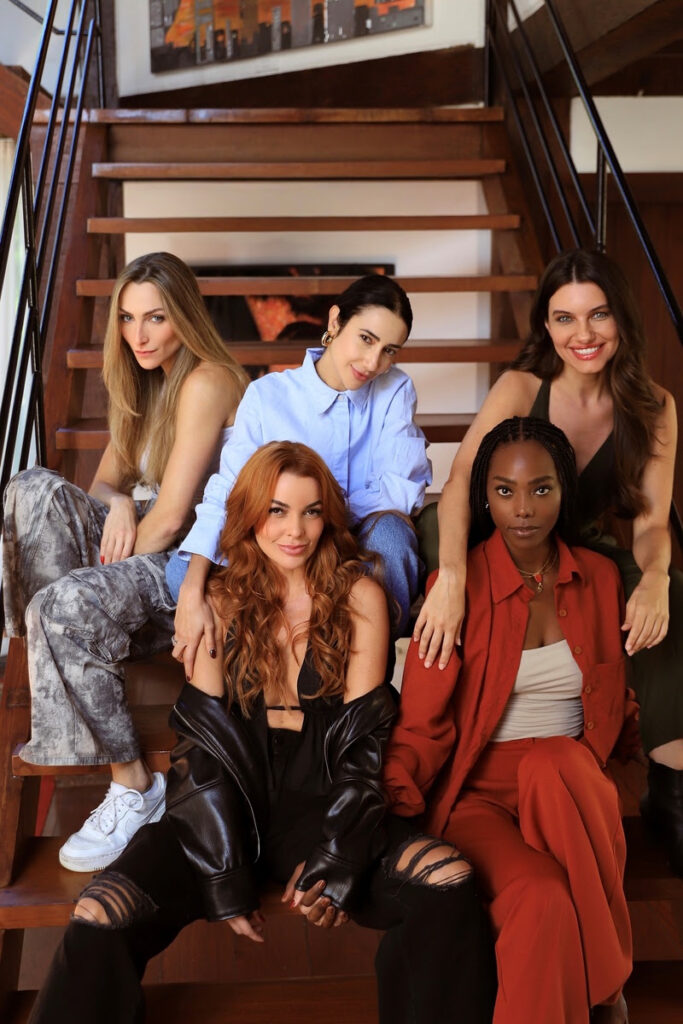 Marcelo Serrado entra no universo das novelas verticais com participação especial em Coral, primeira produção do gênero da Raipe TV. A trama estreia em 29 de setembro com episódios de cerca de dois minutos.