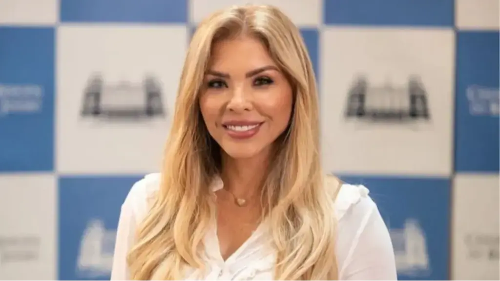 Polícia Civil tentou cumprir mandado contra Verônica Costa na Barra da Tijuca, mas a ex-vereadora não foi localizada.