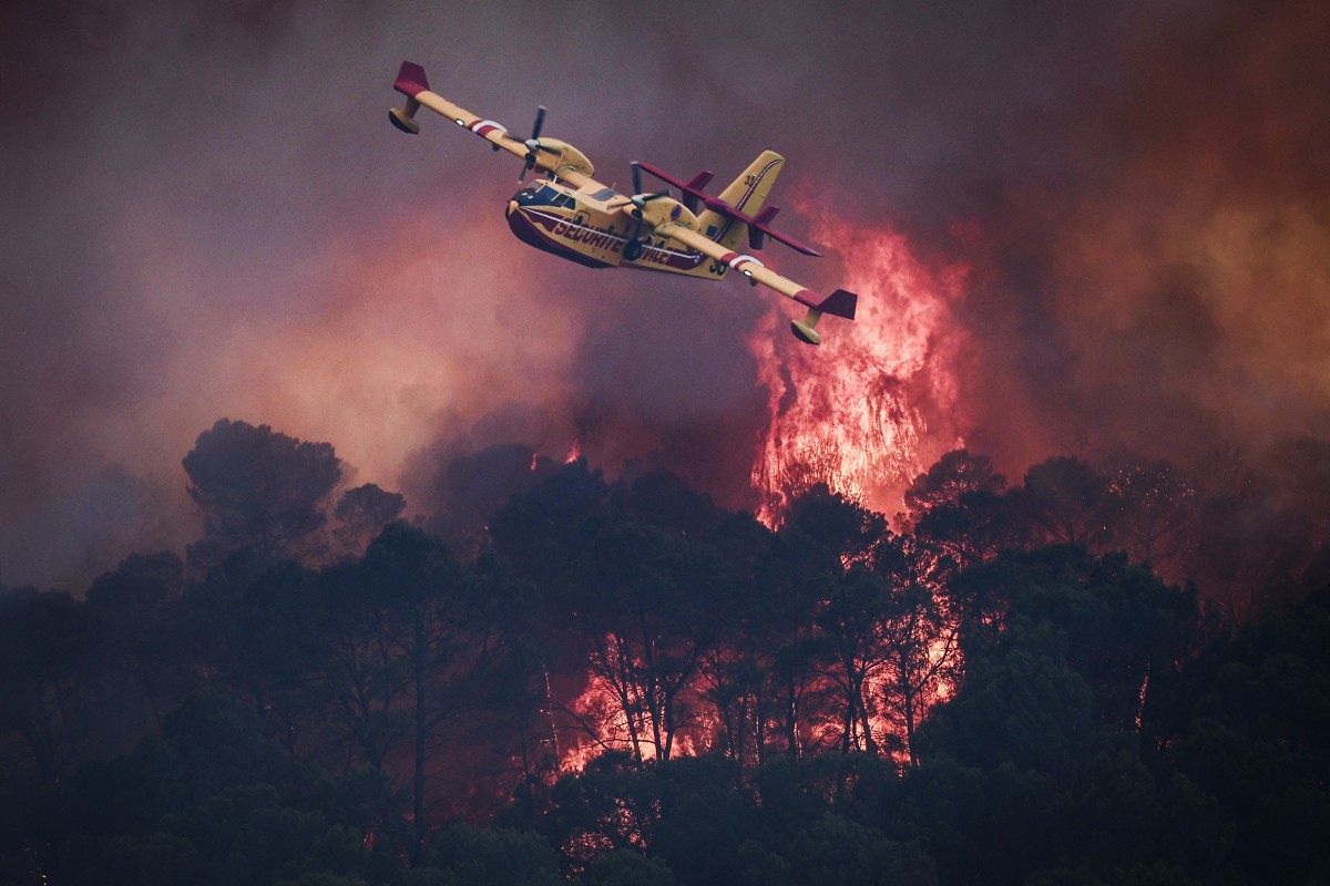 Incêndios devastaram 98.000 hectares na França, um recorde desde 1976