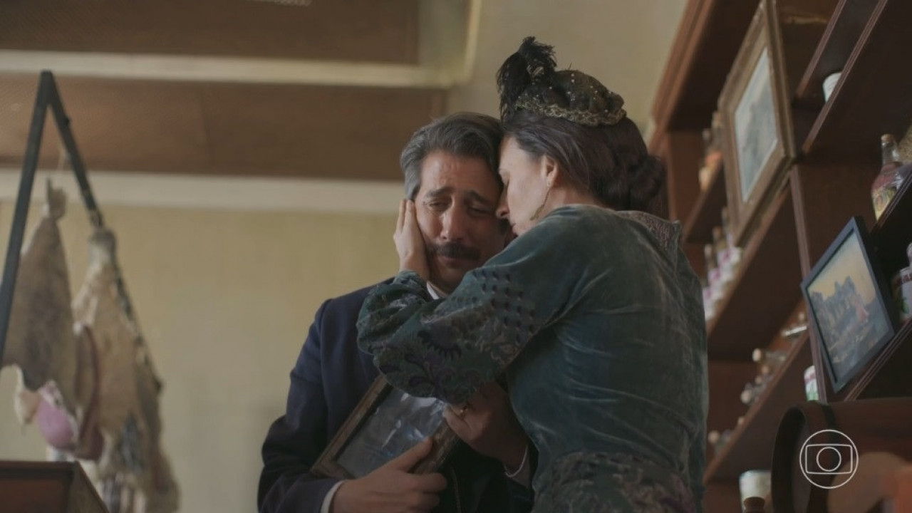 tv globo a nobreza do amor miguel e fatima abracados 1469
