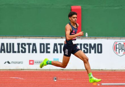 Aos 15 anos, Enzo Gandolfo Procópio saltou 2,02 m em Pindamonhangaba e estabeleceu novo recorde brasileiro no salto em altura Sub-16.