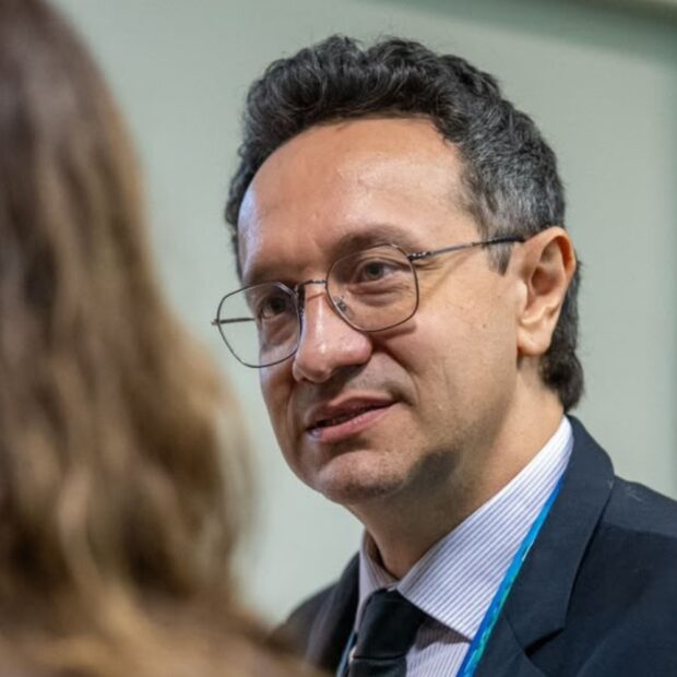 Dr. Gustavo Becker durante o 74º Congresso Brasileiro de Coloproctologia, em Balneário Camboriú.