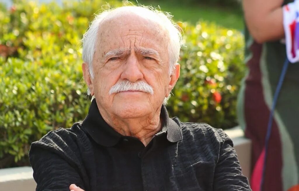 Ary pediu que seguidores denunciem as publicações falsas nas redes sociais