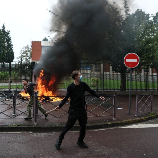 france politics social labour unions strike education demo