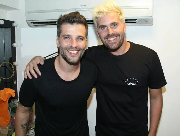 Após anos de divergências públicas, Bruno e Thiago Gagliasso tiveram um momento de aproximação durante o velório.