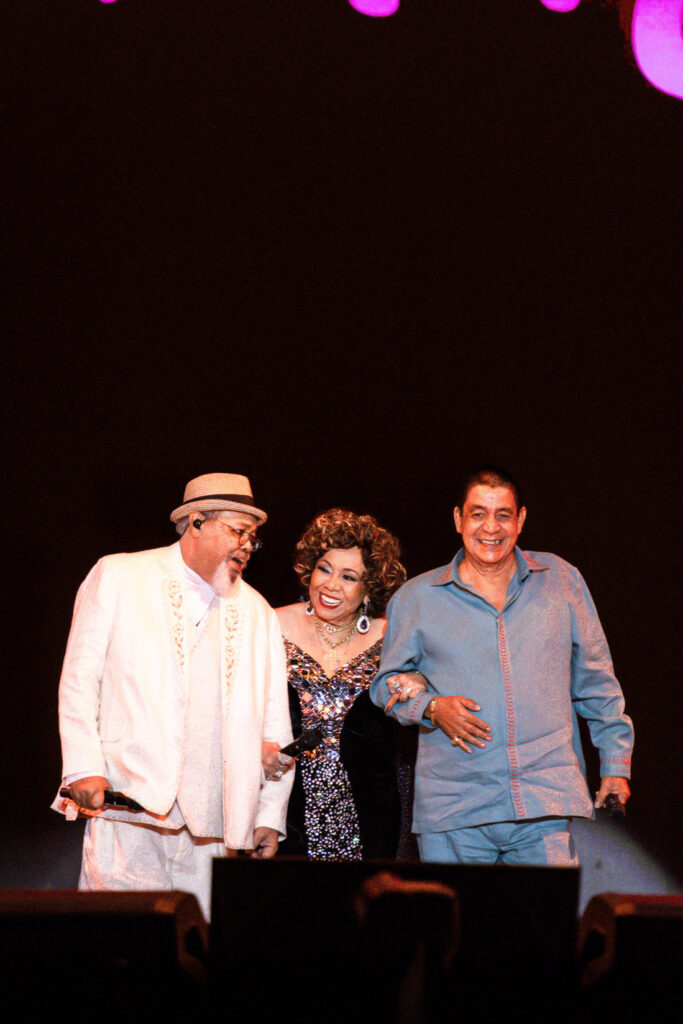 o maior encontro do samba @bmaisca trio henrique (3 de 9)