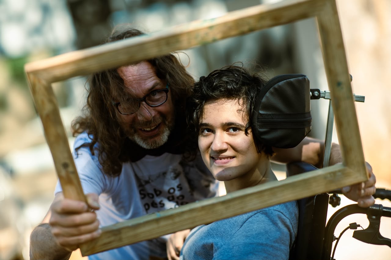 Sob os Pés do Mundo transforma vivências de moradores de Sobradinho em arte