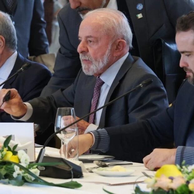 mauro vieira lula dario durigan foto odd andersen afp 1024x689