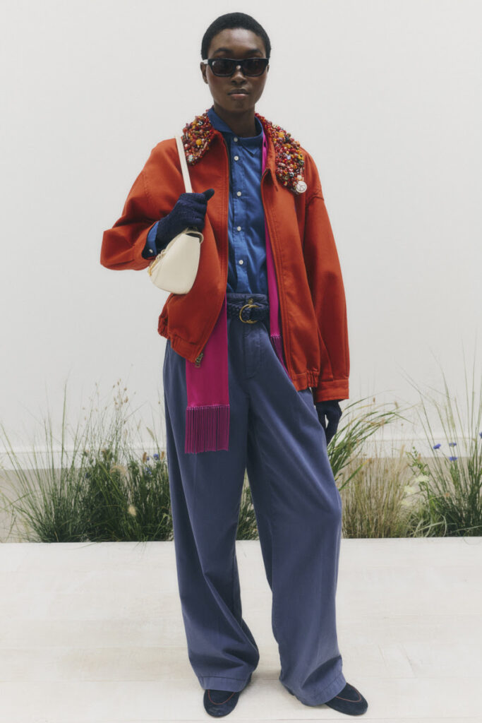 A nova coleção feminina da Ralph Lauren mistura códigos clássicos da Polo com crochê, texturas e referências de diferentes lugares.