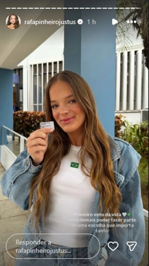 Rafaella respondeu à internauta e classificou o ataque como gratuito