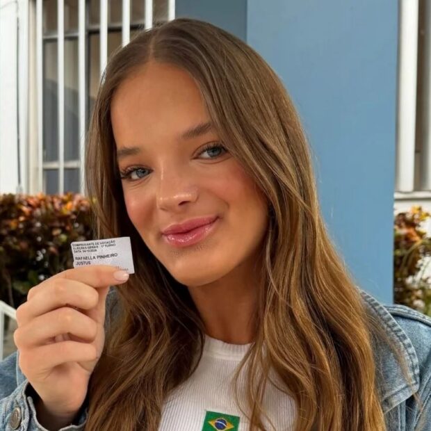 Rafaella Justus celebrou nas redes sociais o primeiro voto da vida
