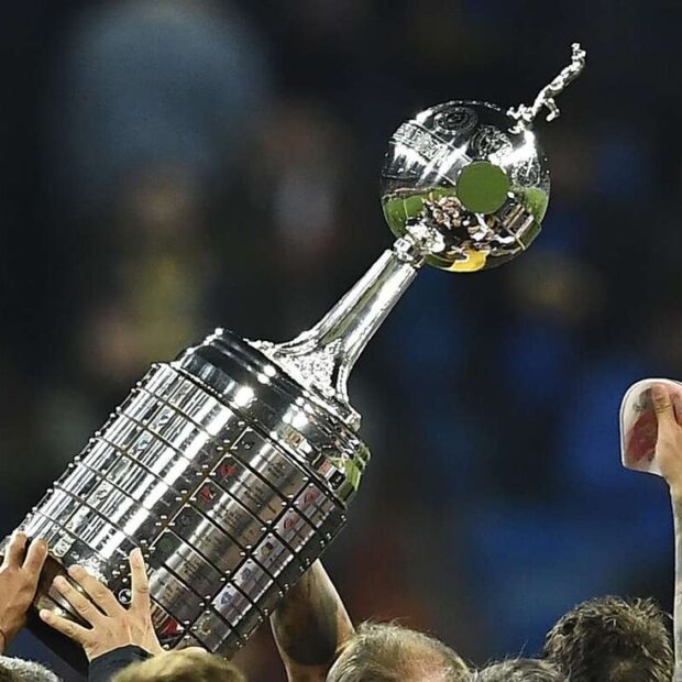 libertadores trofeu trofeo 2018 ljeh1coxrj8k13v3y6gacftad