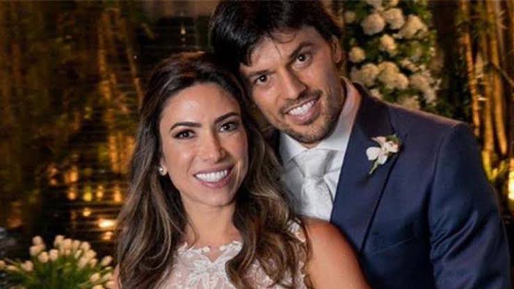 Patrícia Abravanel e Fábio Faria continuam casados, mas estariam vivendo separados neste momento.