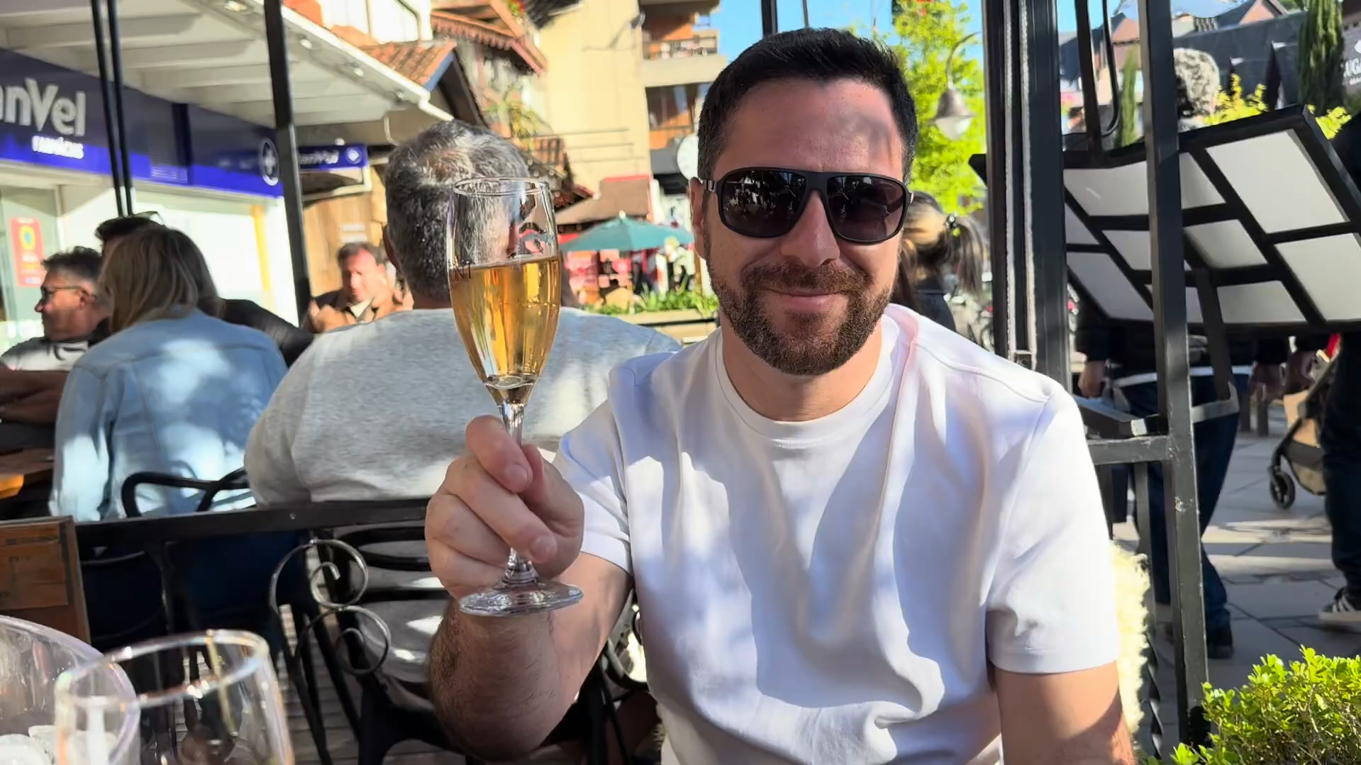 Everton Silva leva 50 países ao Travel Food & Drinks dia 27, às 22h35