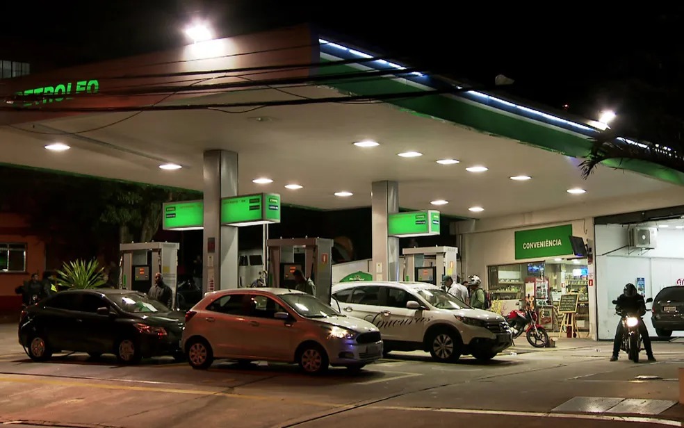 Conveniência em posto de gasolina na zona sul do Rio