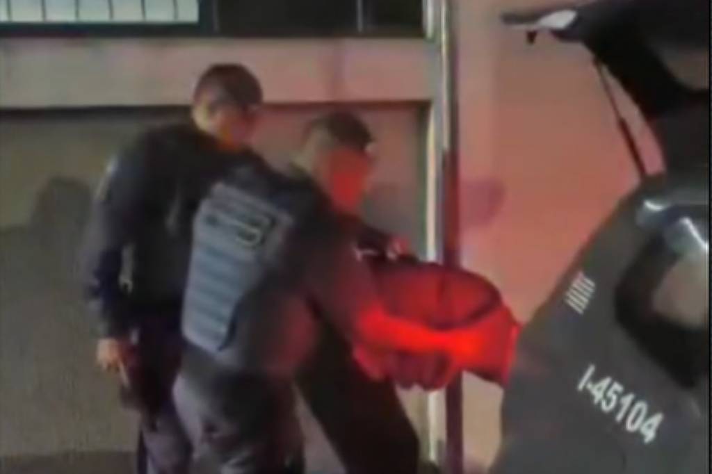 Homem é preso em Praia Grande após agredir ex-mulher e sequestrar filha, segundo a polícia