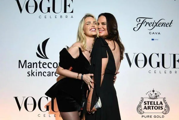 Luiza Brunet explicou por que apagou uma publicação de apoio à filha feita no domingo (4) - Reprodução Instagram