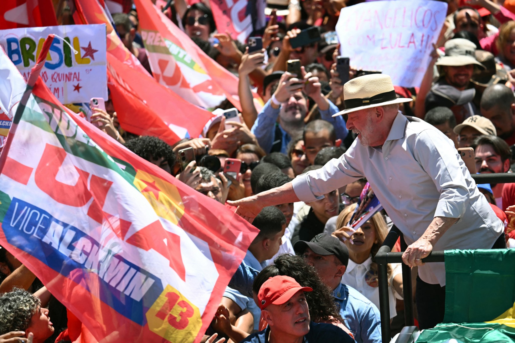 brazil election runoff campaign