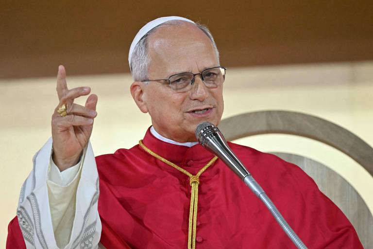 Papa Leão XIV anuncia cirurgia para retirar nódulo no pulmão e preocupa fiéis