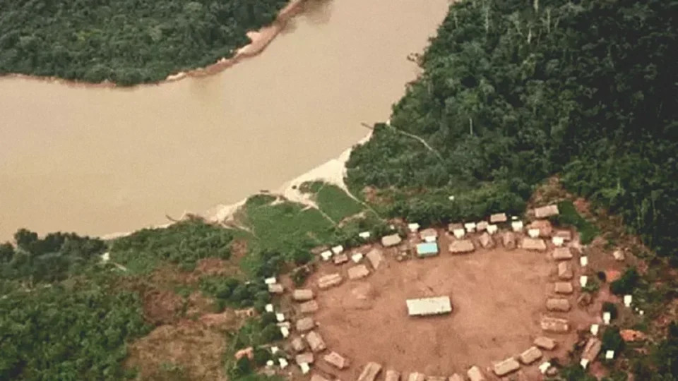 Indígenas recebem áudios com ameaça de invasão a território se Flávio Bolsonaro ganhar eleições