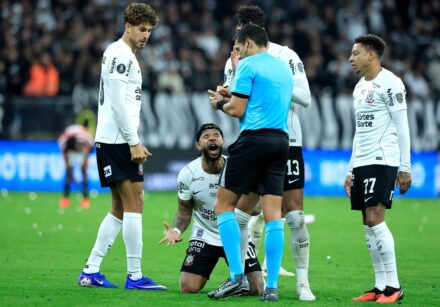 fbl libertadores corinthians estudiantes