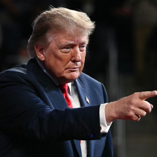 donald trump participates in a rally in tennessee