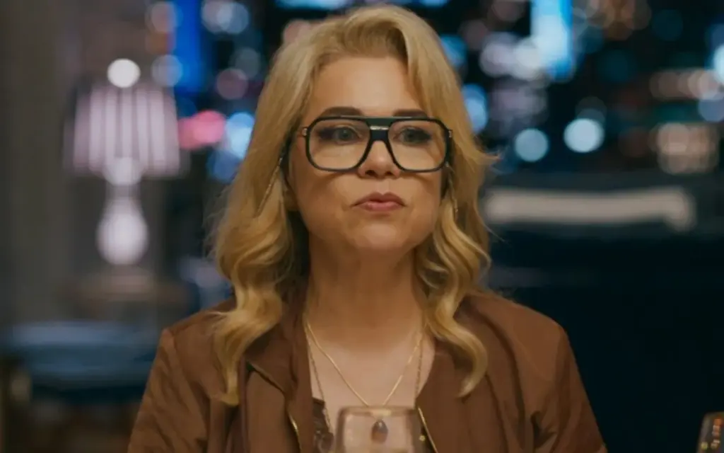 Pilar vai do triunfo ao desespero ao descobrir que Pedro está vivo, colocando seus planos em risco na novela Quem Ama Cuida.