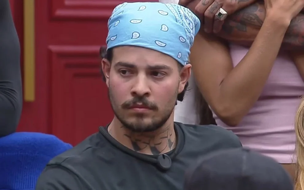 Jottapê desistiu de A Fazenda 18 na manhã desta sexta-feira (16), após a eliminação de Igor Monteiro.