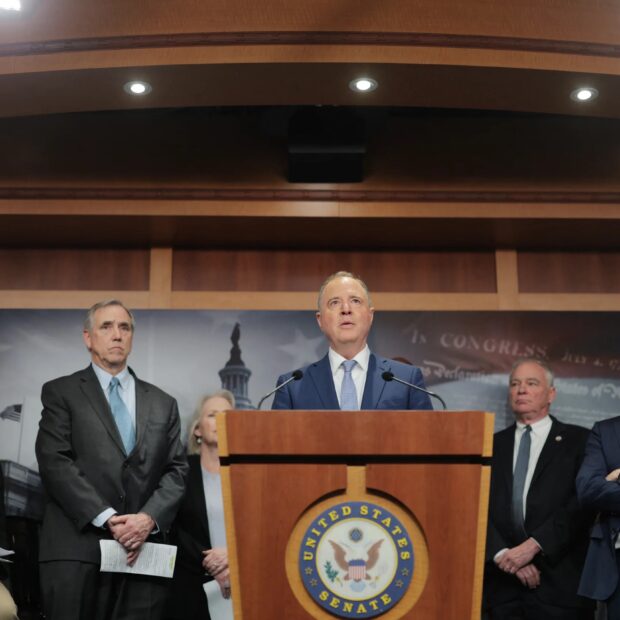 afp 20260413 2271212608 v2 highres senatorsholdcapitolhillpressconferenceoniran scaled