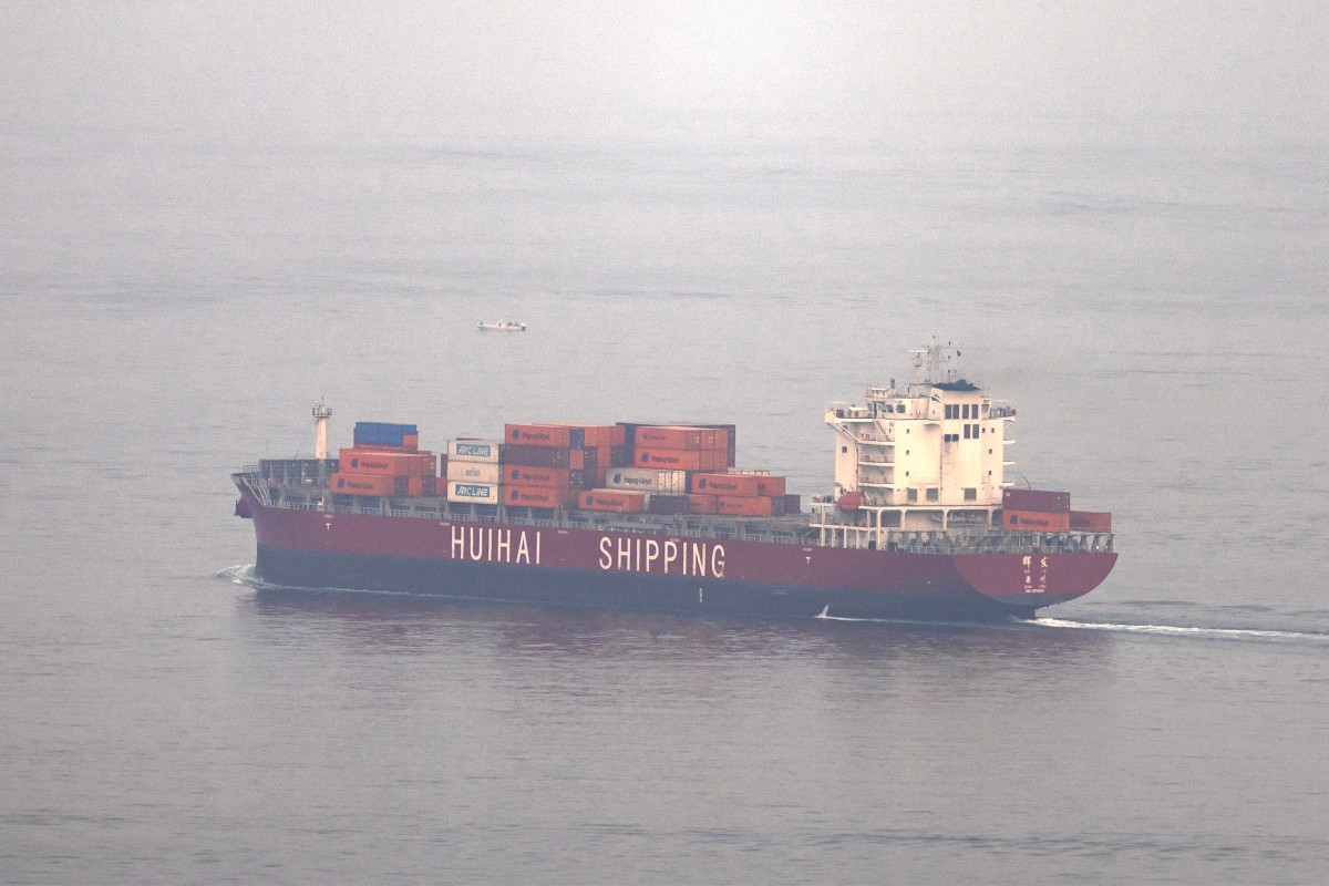 uae iran us israel war hormuz shipping
