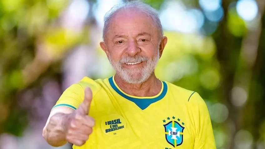 Lula anuncia perdão de R$ 15 bi em dívidas de microempresas