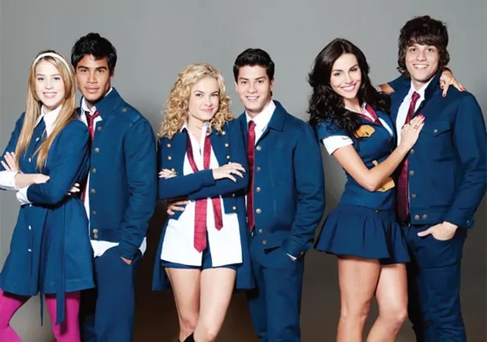 Lua Blanco interpretou Roberta Messi na versão brasileira de “Rebelde” 
