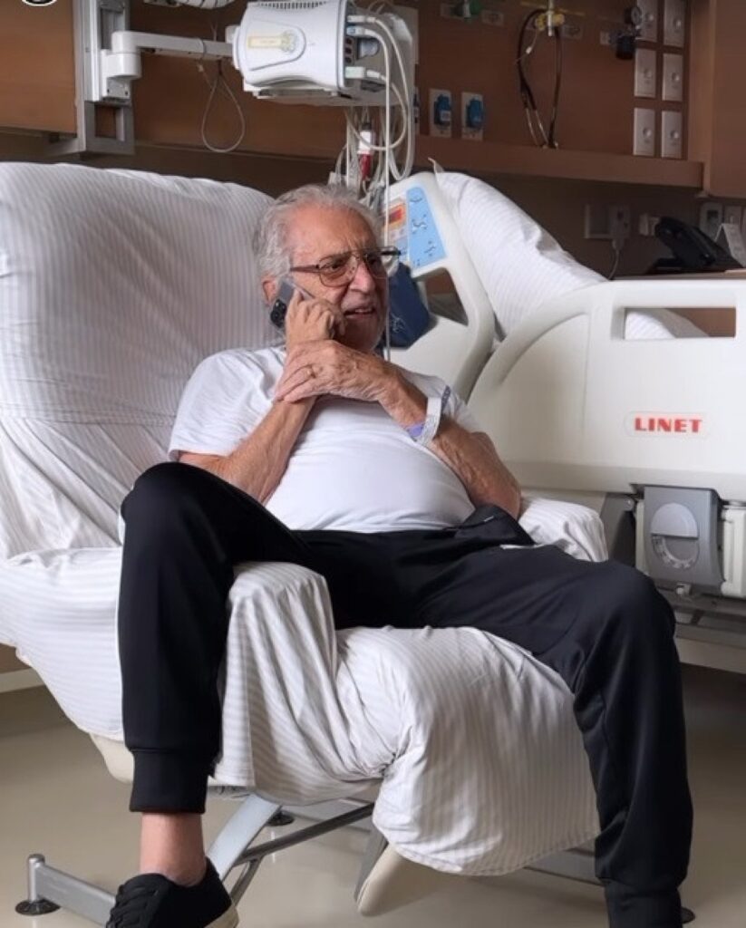 Cirurgia para implantação de marcapasso está prevista para esta terça-feira.
