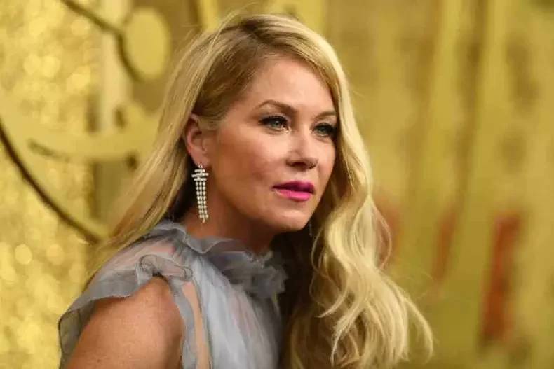 a atriz christina applegate 1 25311