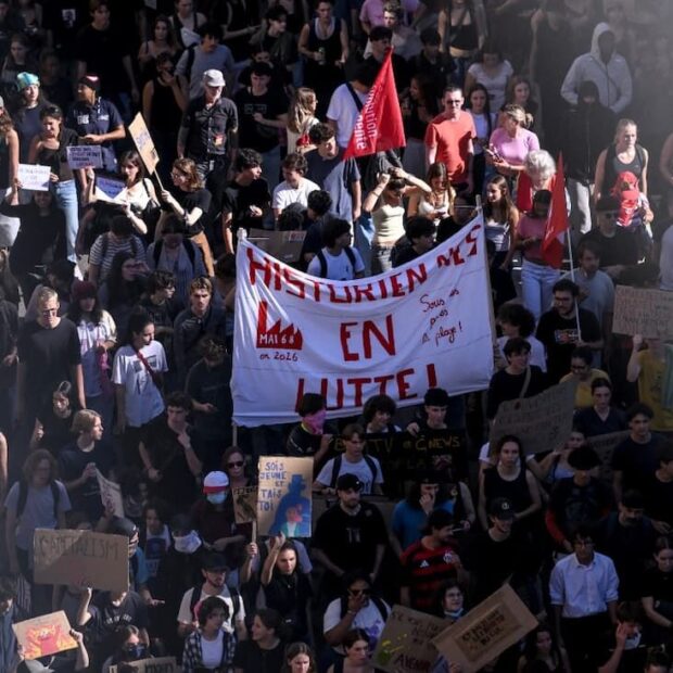 afp 20261015 d3dp7t3 v1 midres franceeducationprotest 1